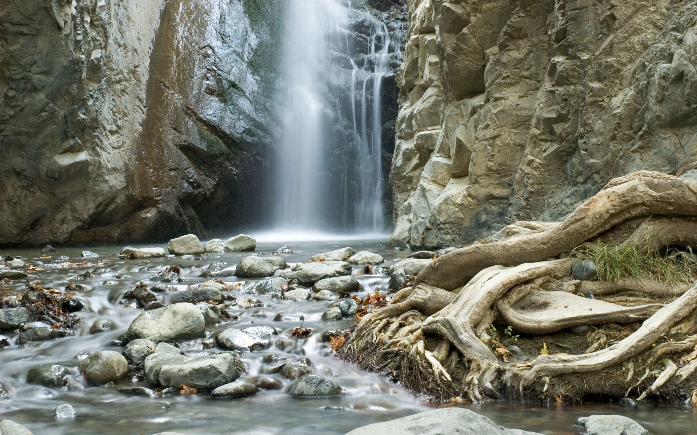 Millomeris Waterfall