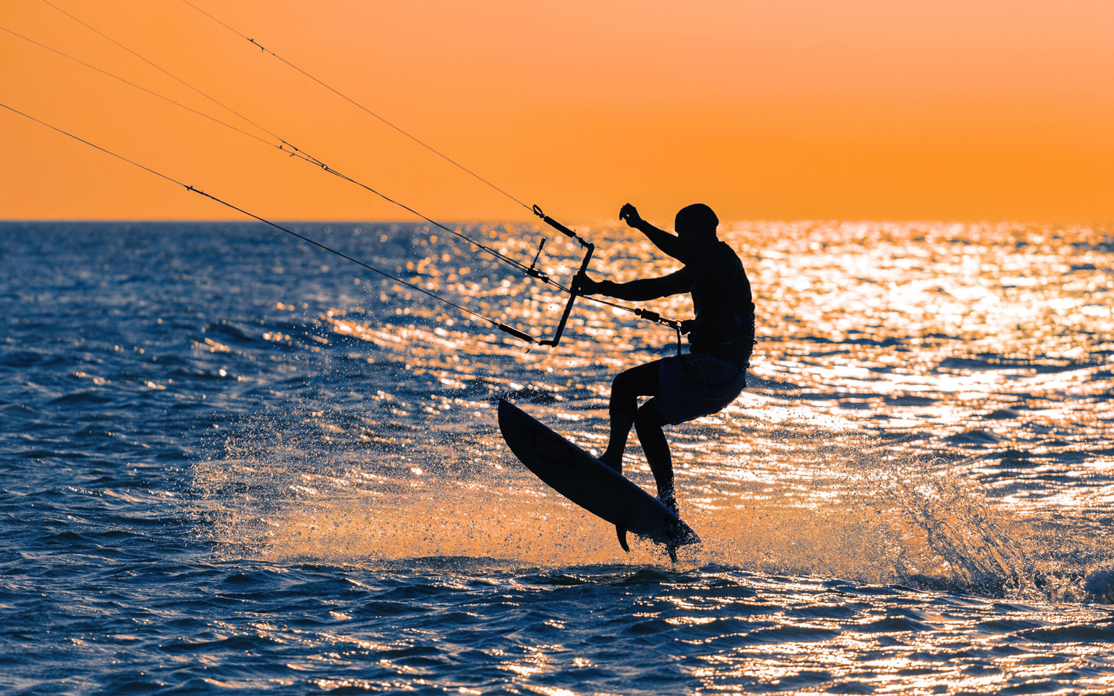 Surfing – Windsurfing – Kitesurfing