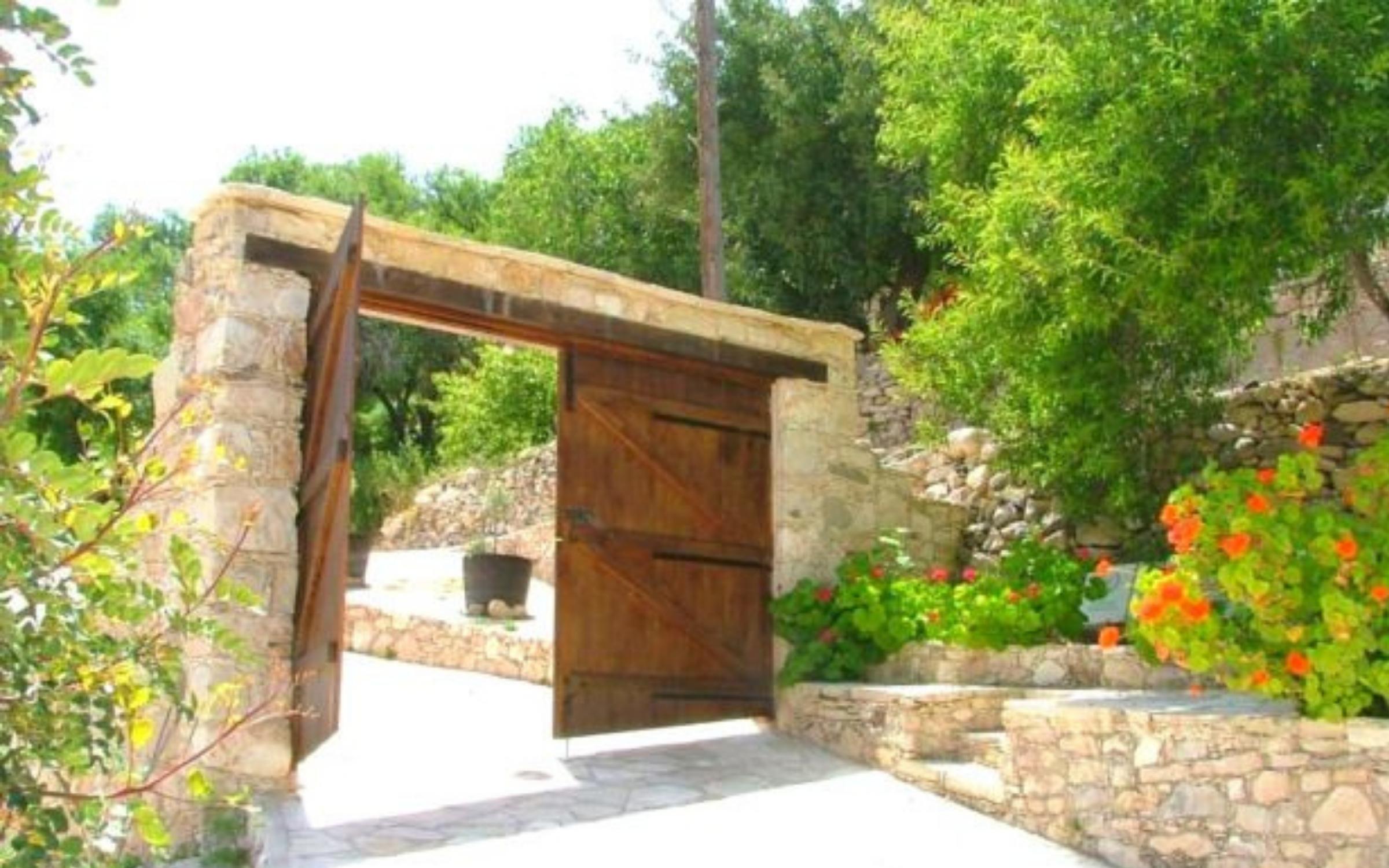 Piskopos Country House in Cyprus